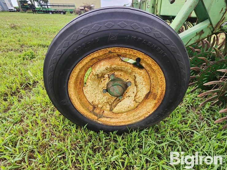 john-deere-400-image-18