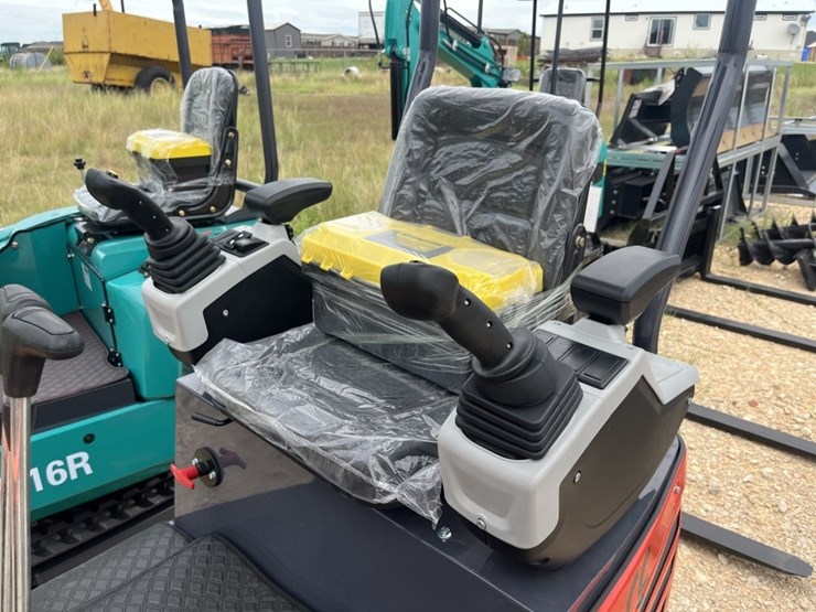 cfg-mx15rx-mini-excavator-image-7