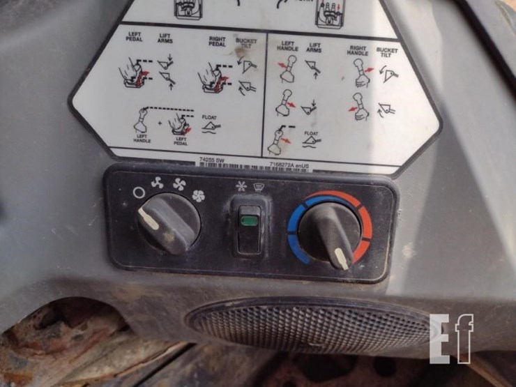 2021-bobcat-s740-image-11