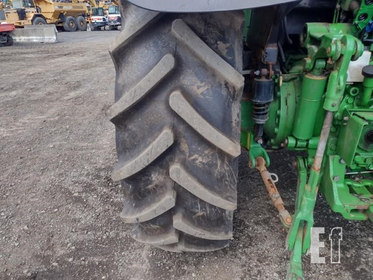 2017-john-deere-5100r-image-19