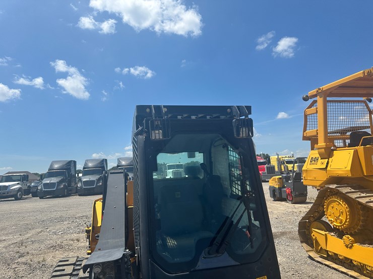 jcb-320t-image-26