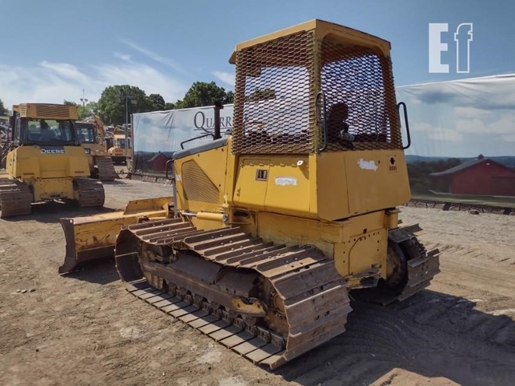 2004-deere-650h-image-44