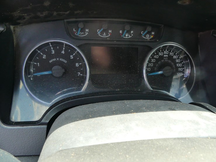 2014-ford-f150-xlt-image-16