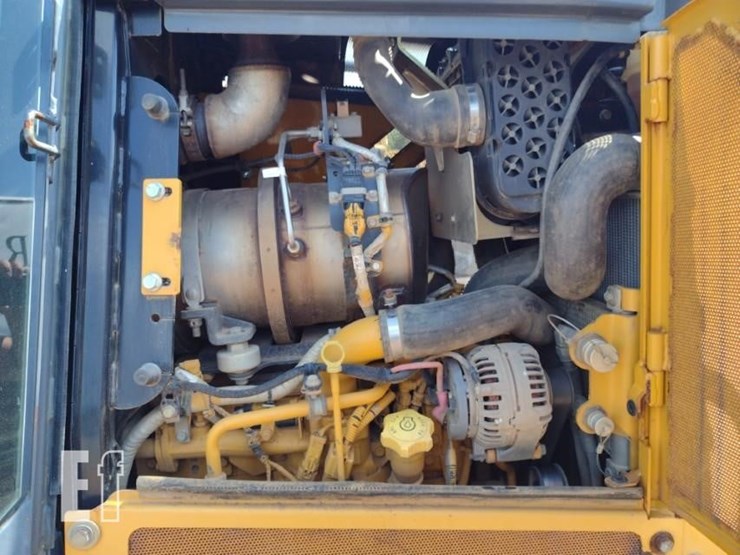deere-650k-lgp-image-41