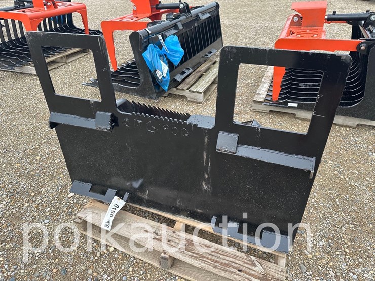 150---40"-skid-steer-spade-bucket-image-2