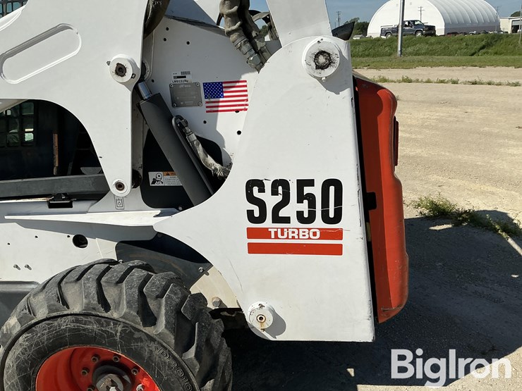 2002-bobcat-s250-image-19