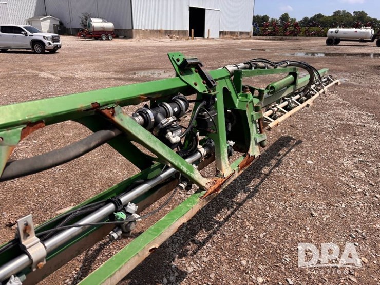 2017-john-deere-r4045-image-105