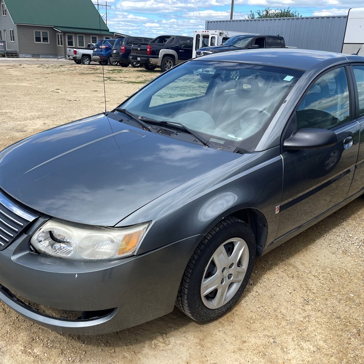 #1044 • 2006 Saturn Ion (Has MN Title)