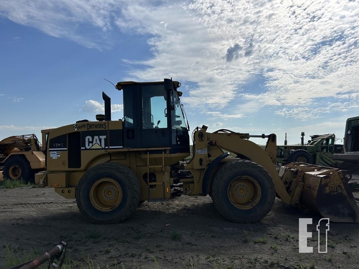 caterpillar-928g-image-2