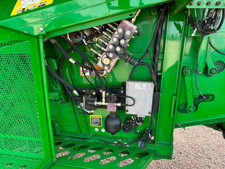 2007-john-deere-9860-sts-image-51