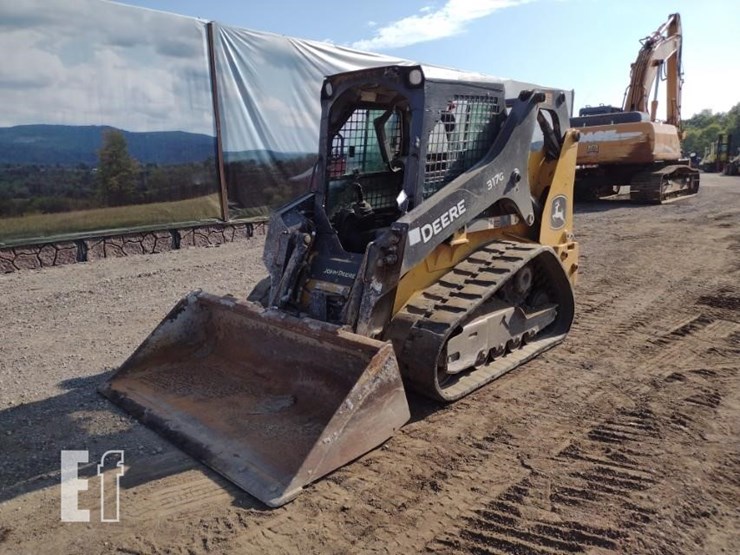 2023-deere-317g-image-37