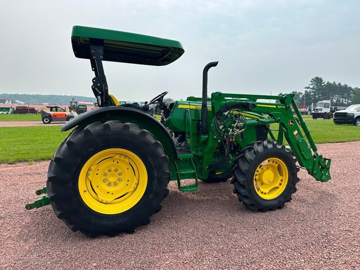 2018-john-deere-5075m-image-4
