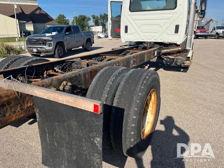 2012-international-durastar-4400-image-40