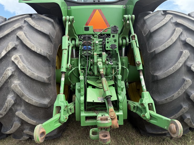 2014-john-deere-8270r-image-9