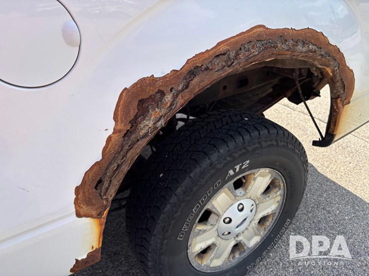 2011-ford-f150-image-28