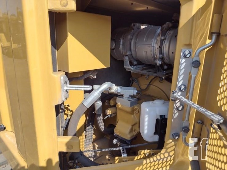 2023-caterpillar-310-image-51