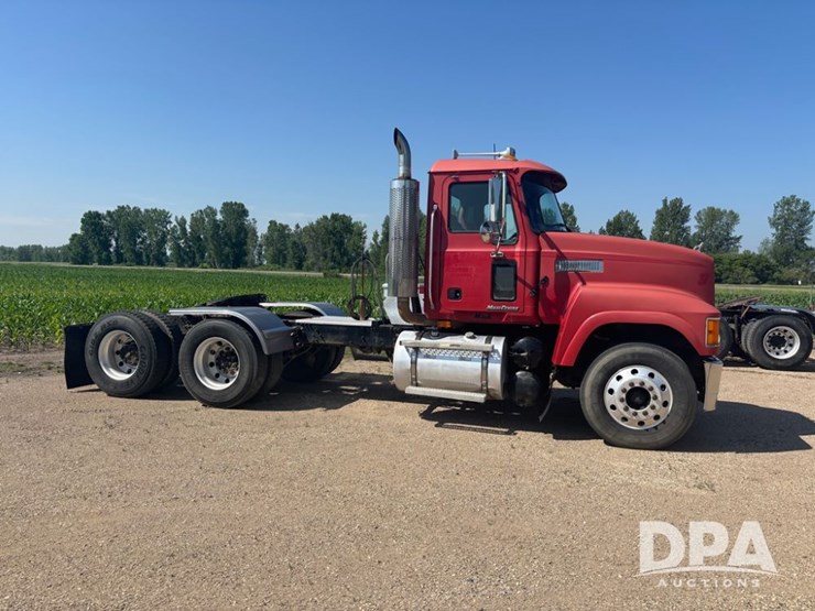 2006-mack-chn613-image-4