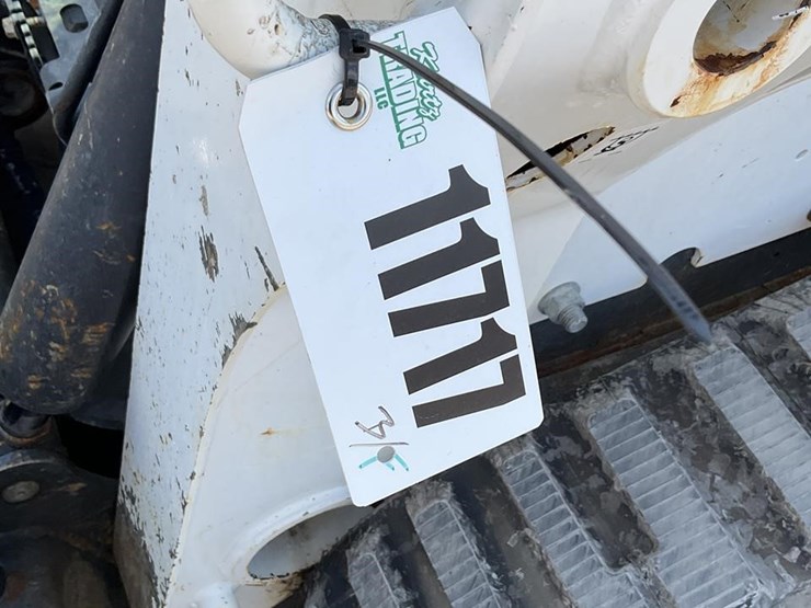 2022-bobcat-t770-image-22