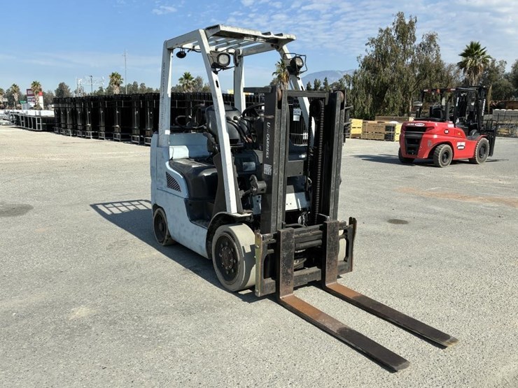 2017-unicarriers-mcp1f2a25lv-forklift-image-2