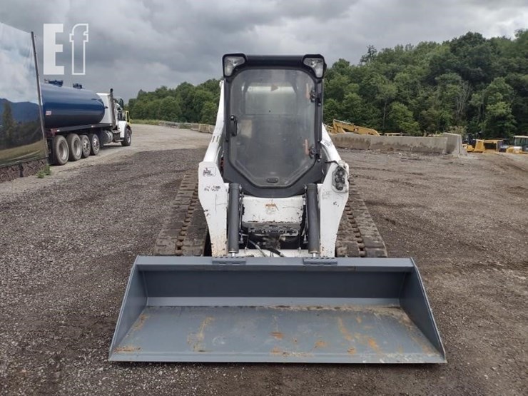 2021-bobcat-t870-image-2