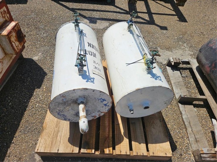 #2557-•-palllet-of-expansion-tanks-image-6