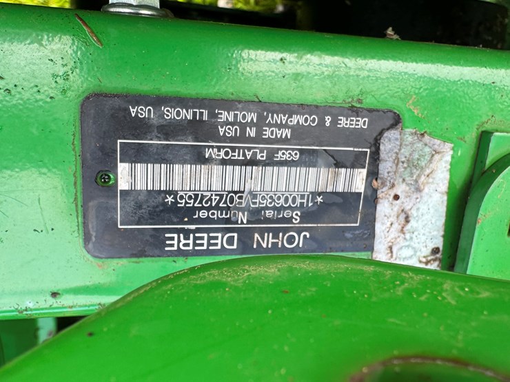 2011-john-deere-635f-image-2