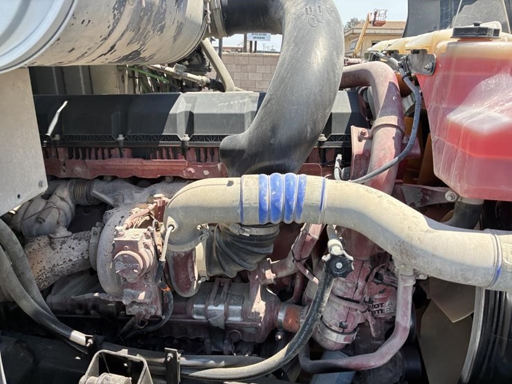 2018-mack-pinnacle-truck-tractor-image-14