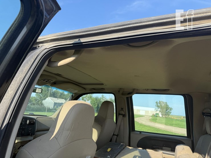 2005-ford-f350-xlt-image-18