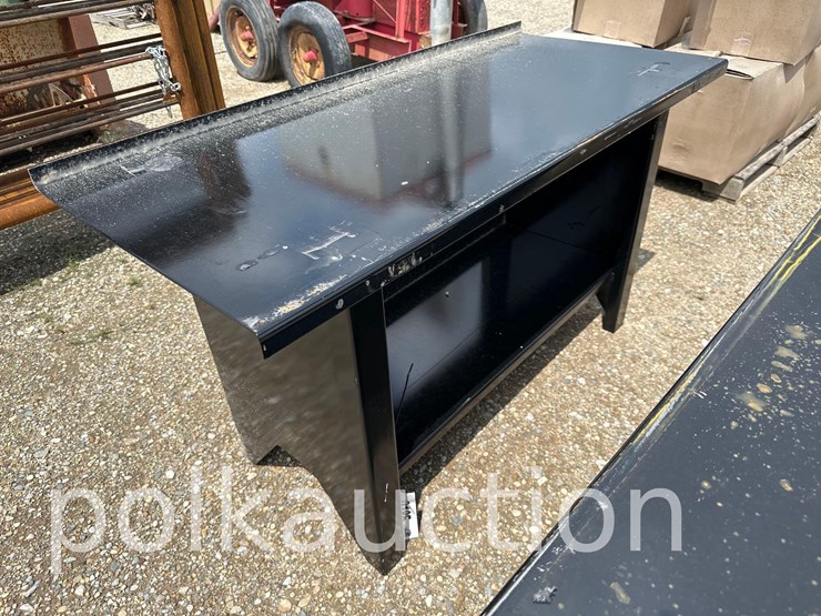185---28"-x-60"-kc-work-bench-image-1