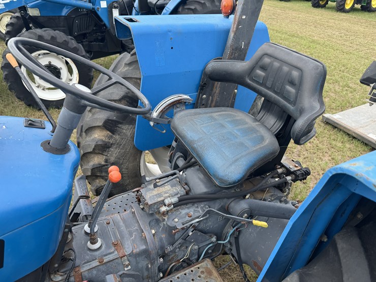 new-holland-5030-image-10