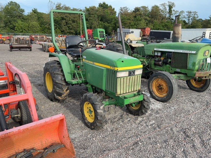 john-deere-770-image-3