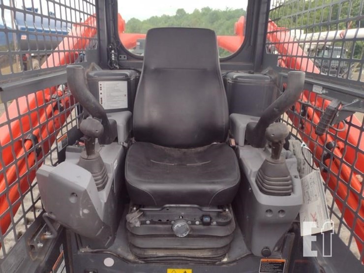 2024-kubota-svl97-2-image-11