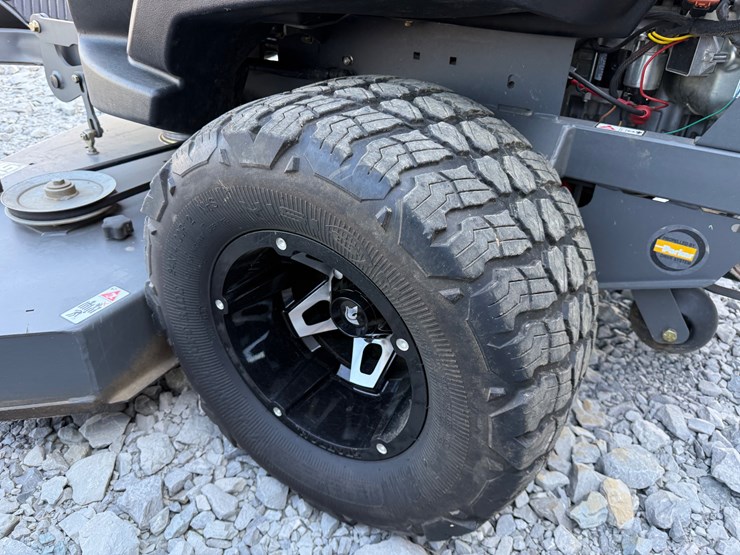 spartan-srt-xd-image-7