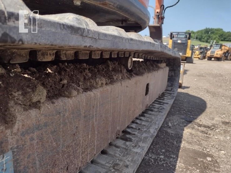 2013-hitachi-zx50u-5n-image-31
