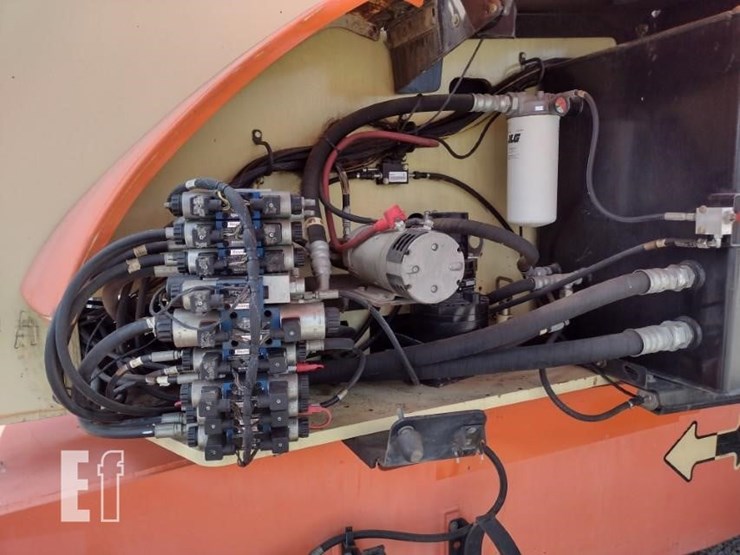 2009-jlg-800a-image-13