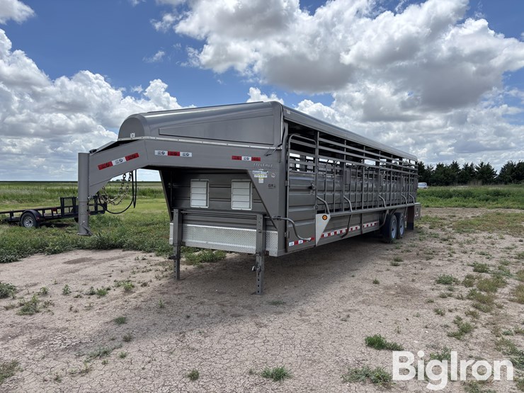 2022-open-range-40’-gooseneck-trailer-image-1