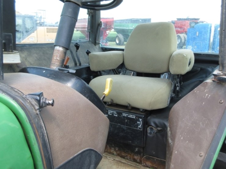 john-deere-4640-image-16