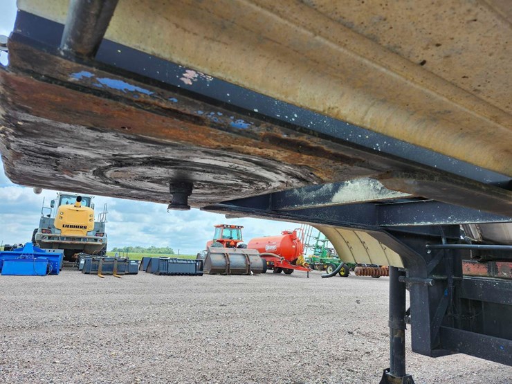 1985-pratt-tanker-trailer-image-6