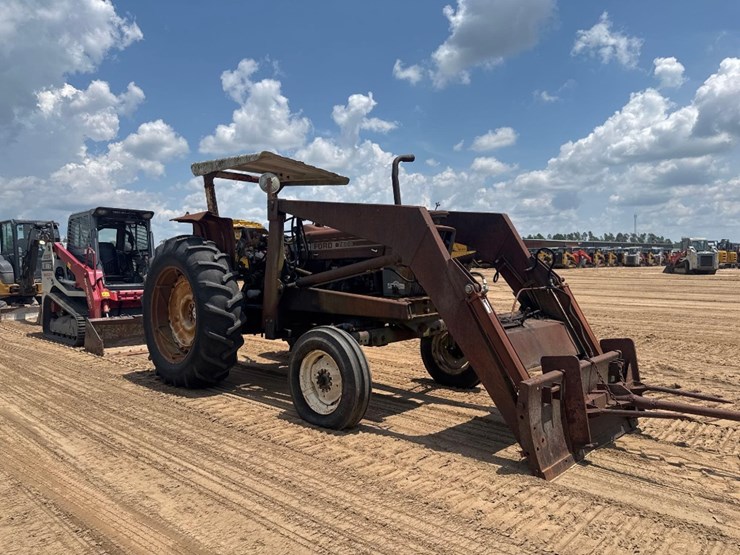 ford-7600-image-4