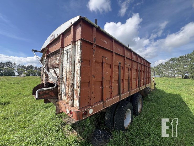 ford-lt850-image-5