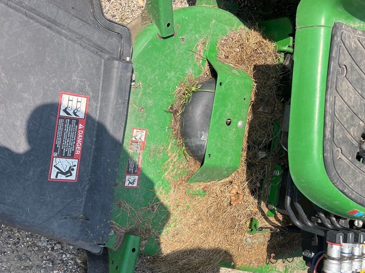john-deere-3033r-image-37