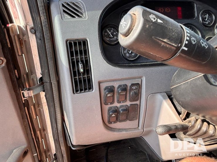2018-stahly-peterbilt-image-92