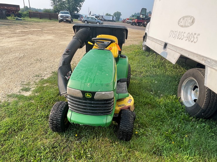 john-deere-lt150-image-2
