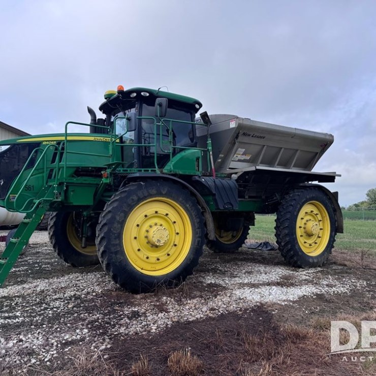 2017 JOHN DEERE R4045