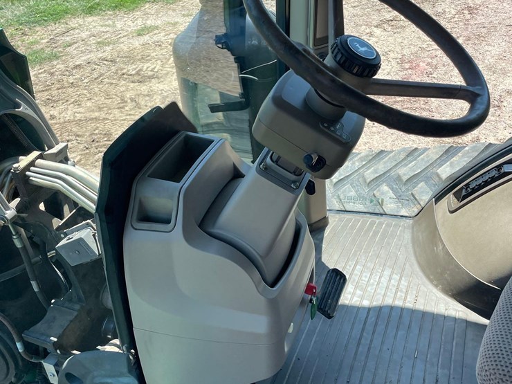 2013-john-deere-8360rt-image-47