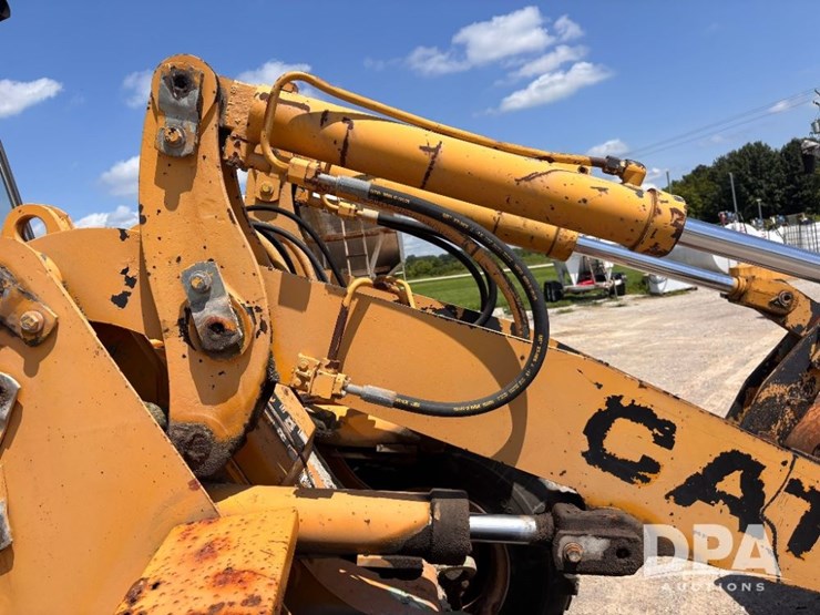 1989-caterpillar-it28b-image-55