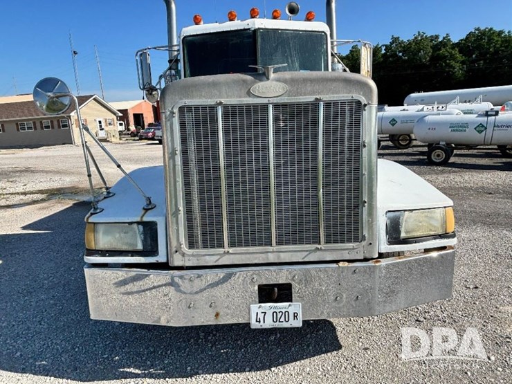 1987-peterbilt-377-image-17