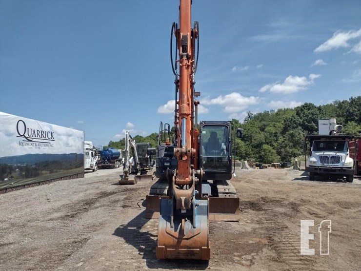 2021-hitachi-zx135us-6-image-2