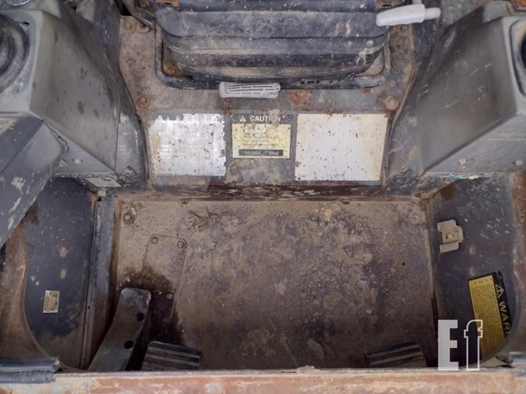 takeuchi-tl230-image-12