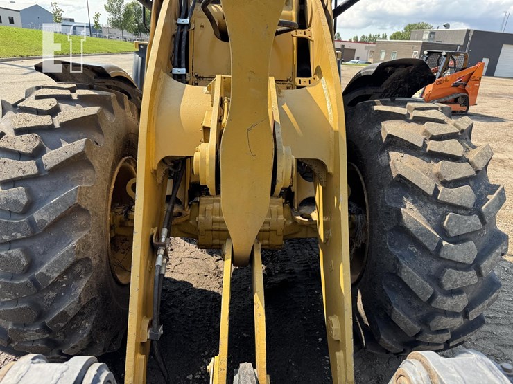 2021-caterpillar-920-image-28